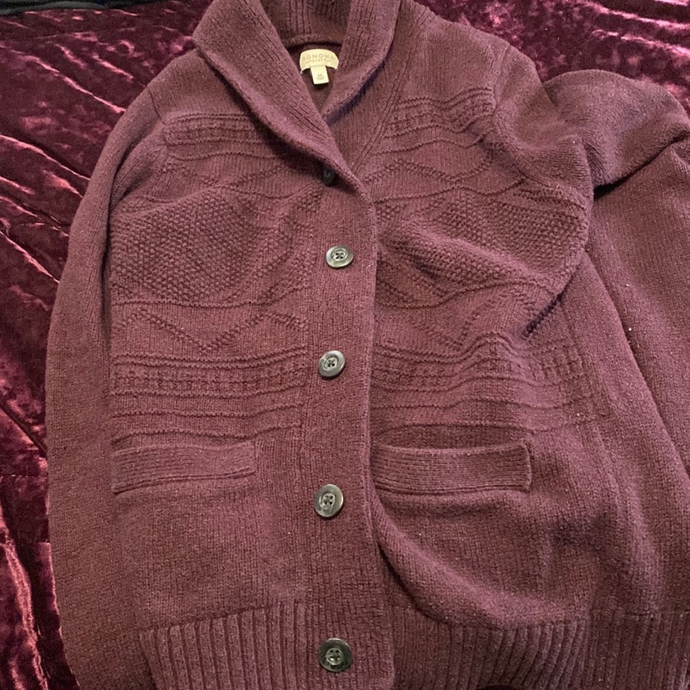 Sweater M